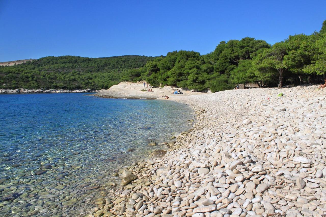 Apartments By The Sea Rukavac, Vis - 2478 Rukavac  Exterior photo