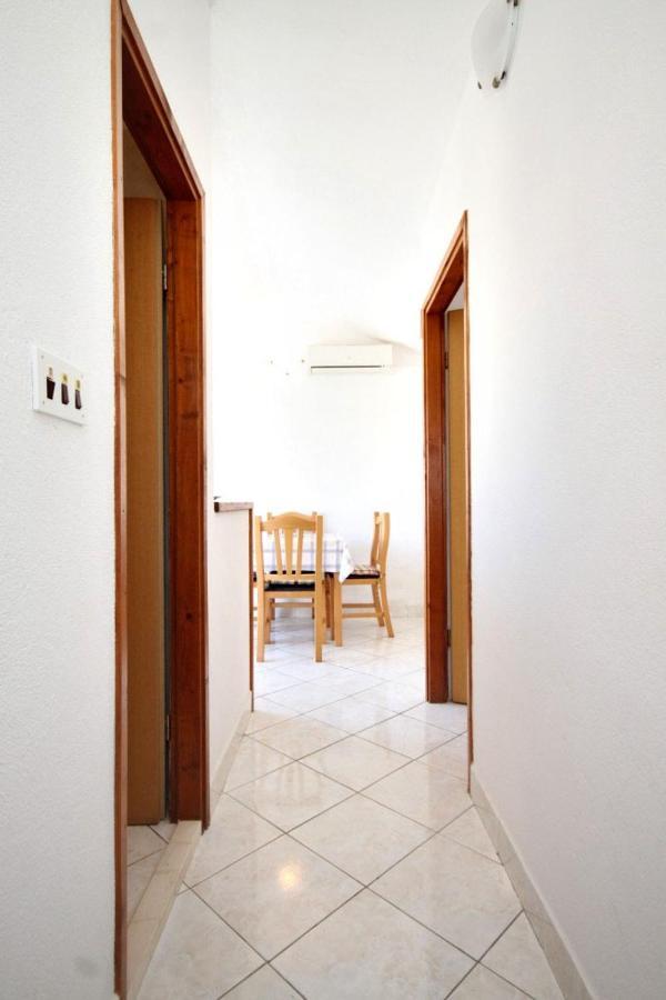 Apartments By The Sea Rukavac, Vis - 2478 Rukavac  Exterior photo