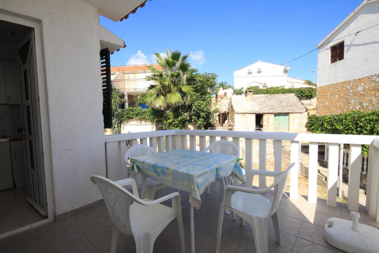 Apartments By The Sea Rukavac, Vis - 2478 Rukavac  Exterior photo