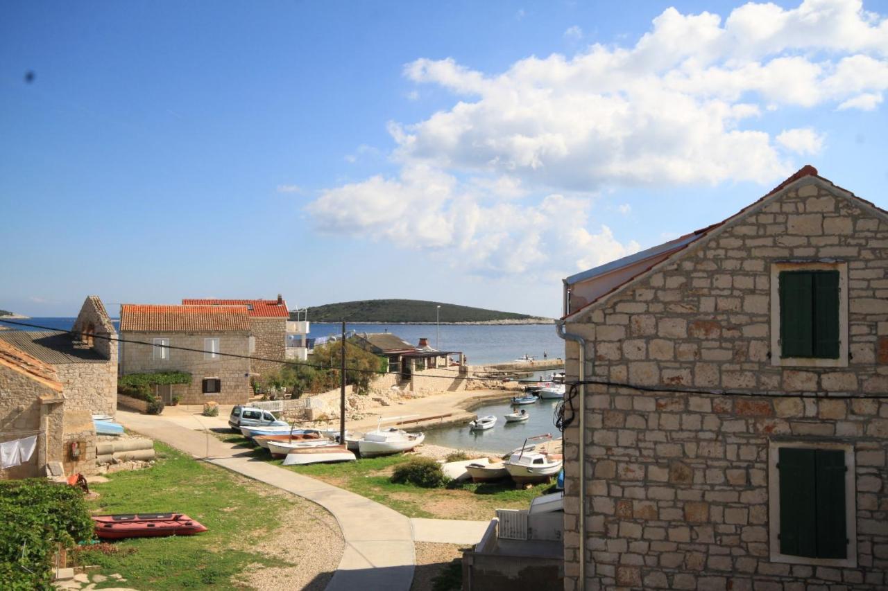 Apartments By The Sea Rukavac, Vis - 2478 Rukavac  Exterior photo
